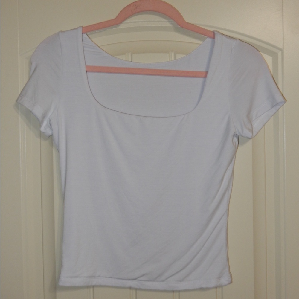 Short Sleeve, square neck, double-lined, slim-fit top